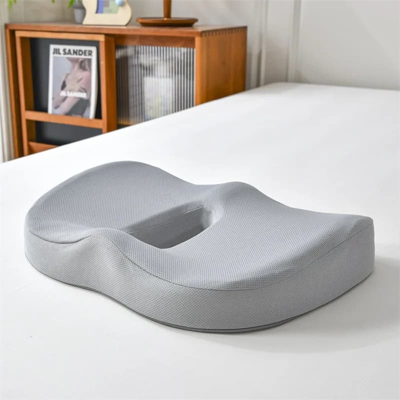 Cuscino ergonomico per sedile da ufficio cavo in memory foam per alleviare le emorroidi, supporto per i glutei e uso studentesco - Realizzato in durevole