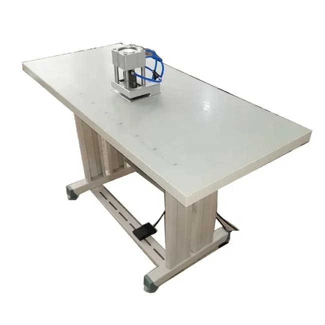 # l for punching machine for holes with nonwoven plastic handle