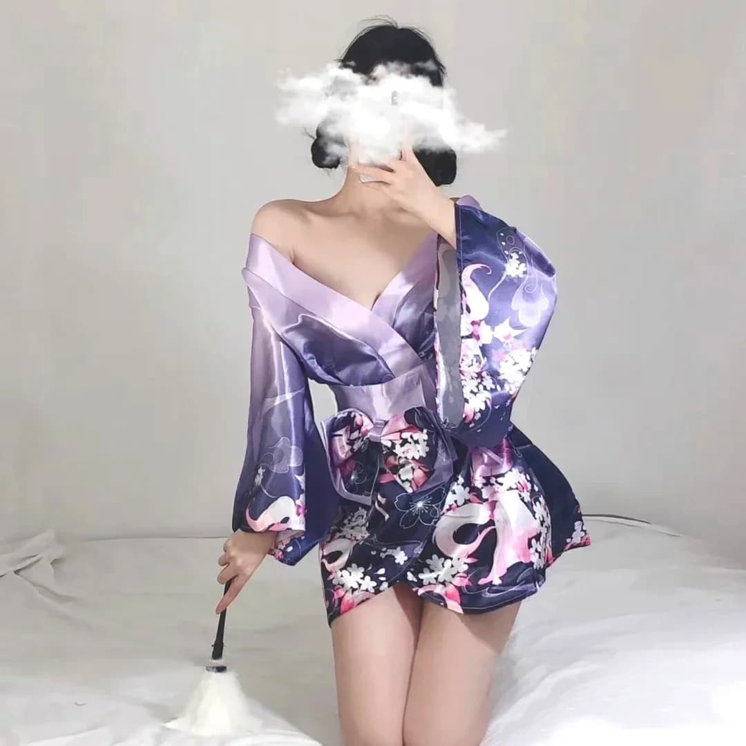 Kimono giapponese Super Sexy Pigiama viola Anime Cosplay Costumi di Halloween Donna Accappatoio Yukata Cardigan Lingerie Tentazione