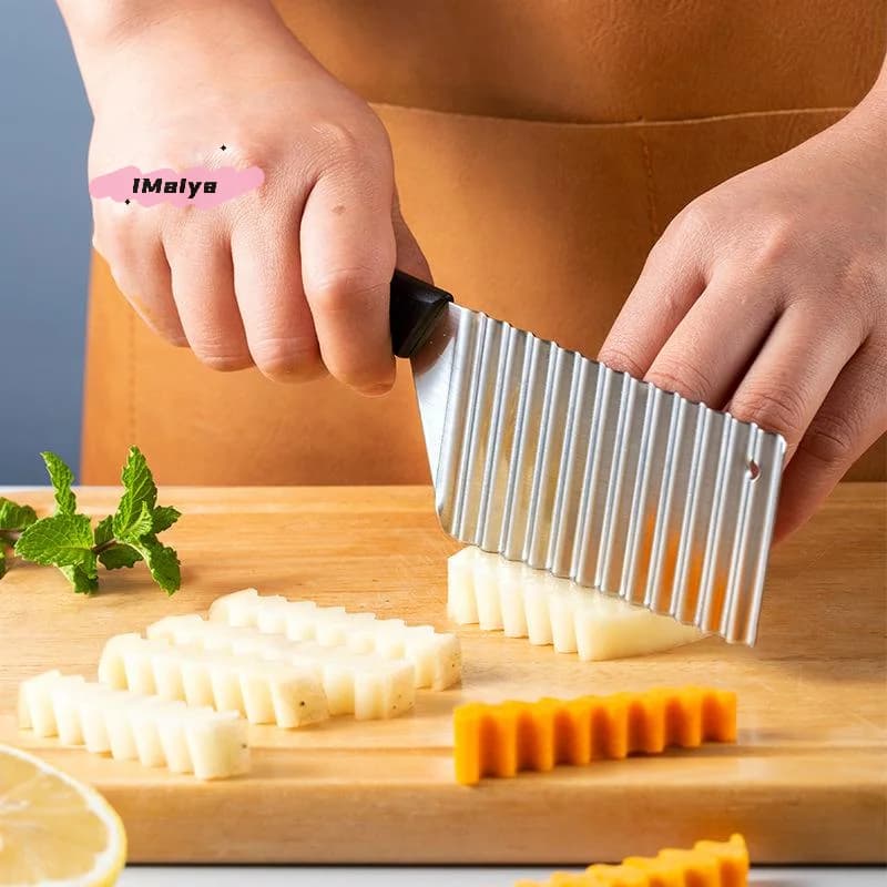 Affettatrice Ondulata per Patate in Acciaio Inox M, Coltello per Patatine Fritte, Tagliaverdure e Frutta, Utensile da Cucina