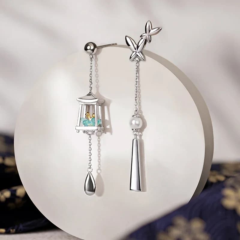 Thaya Orecchini da donna Orecchini a bottone in cristallo verde Orecchini a lanterna placcati in argento Orecchini con perline ad ago in argento Eleganti gioielleria raffinata