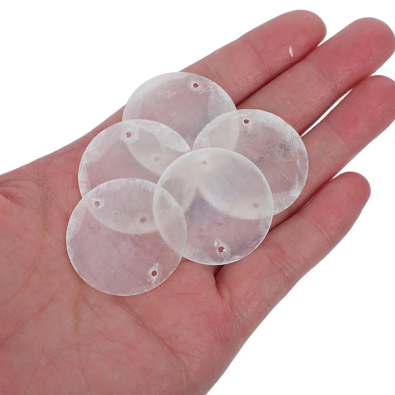 100Pcs Round Capiz Shell Discs Dual Holes Natural Seashell Charms for DIY Wind Chimes Door Curtains Shell Crafts