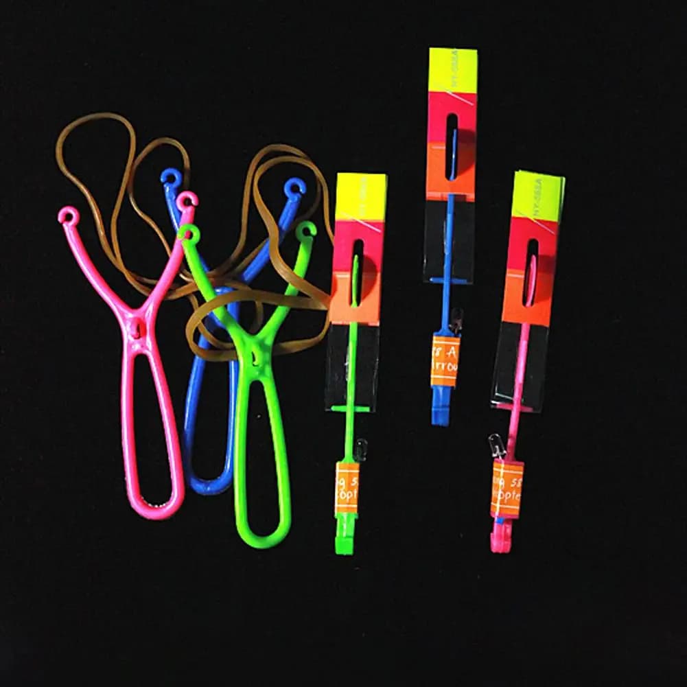 10 pezzi divertente fionda luminosa freccia volante LED illuminano lampeggiante libellula bagliore per bambini giocattoli da festa regalo colore casuale