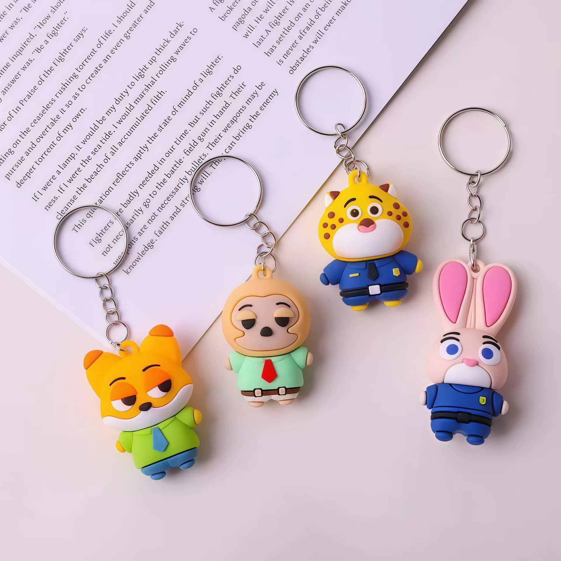Simpatico portachiavi Anime Zootopia Judy Hopps Bunny Ufficiale di polizia e Nick Wilde Fox Peluche Borsa per bambole Ciondolo con ciondolo Regalo per
