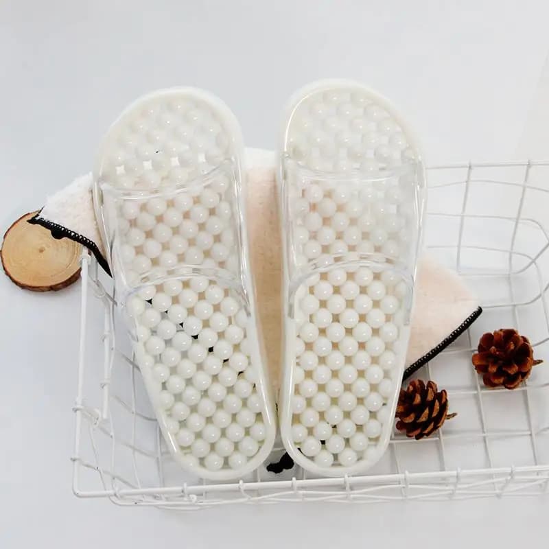 Durable Plastic Bathroom Slippers Hollow out Breathable Home Shoes for Men And Women Couples Indoor Anti-Slip Four Seasons