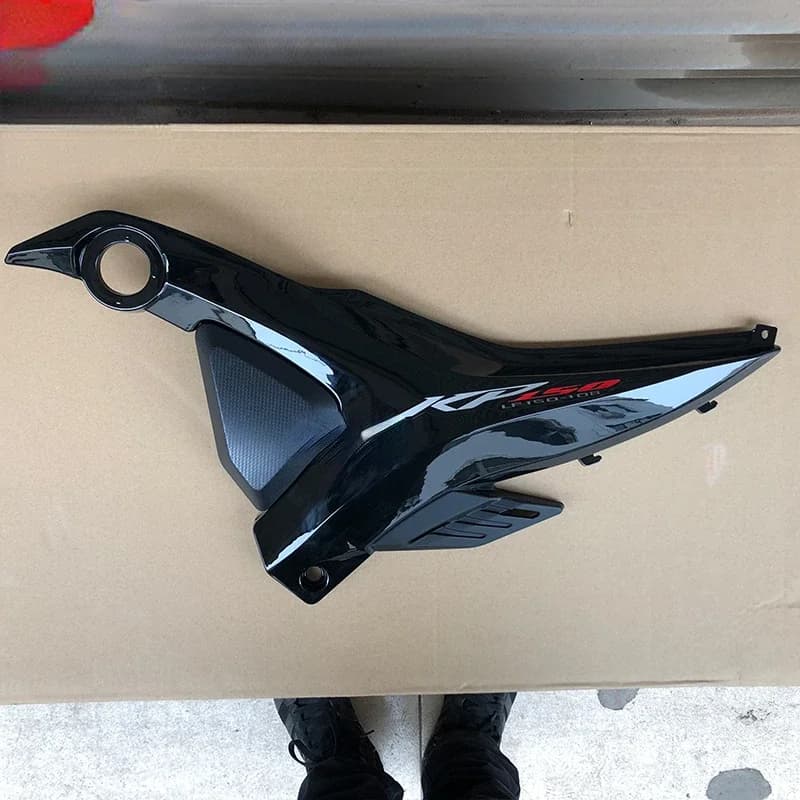 Motorcycle Kp150 Lf150-10b Left Cover Right Cover Left Guard Right Guard Battery Side Cover
