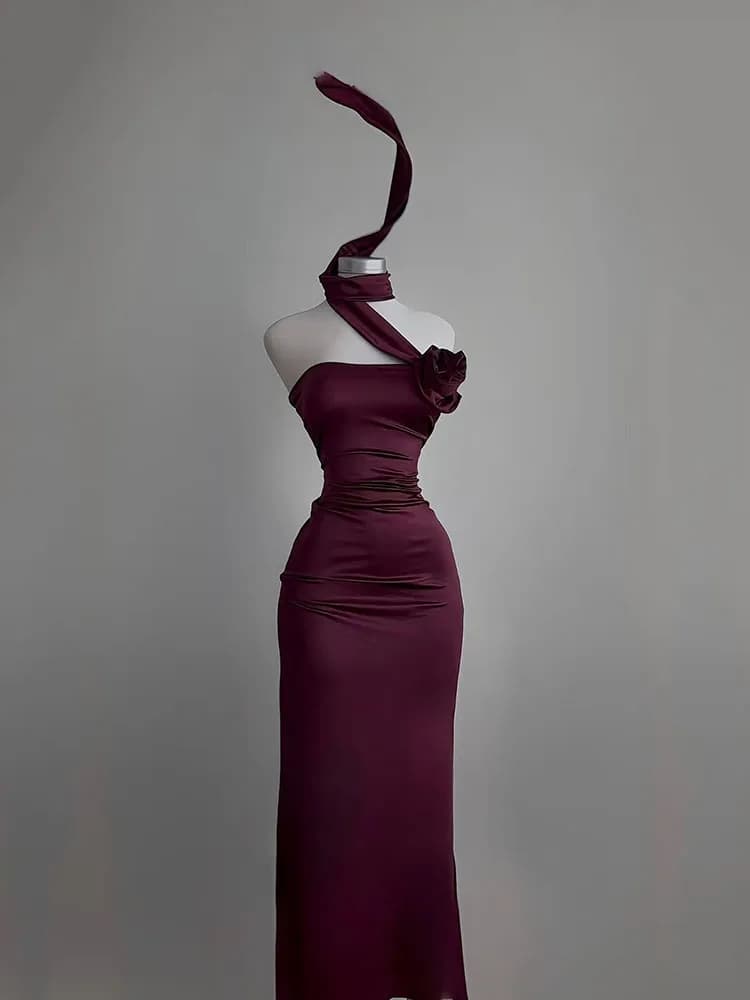 Abito lungo senza spalline sexy senza schienale Donna 2025 Moda estiva Nastro Fiore Abiti da sera per feste Elegante abito aderente senza maniche