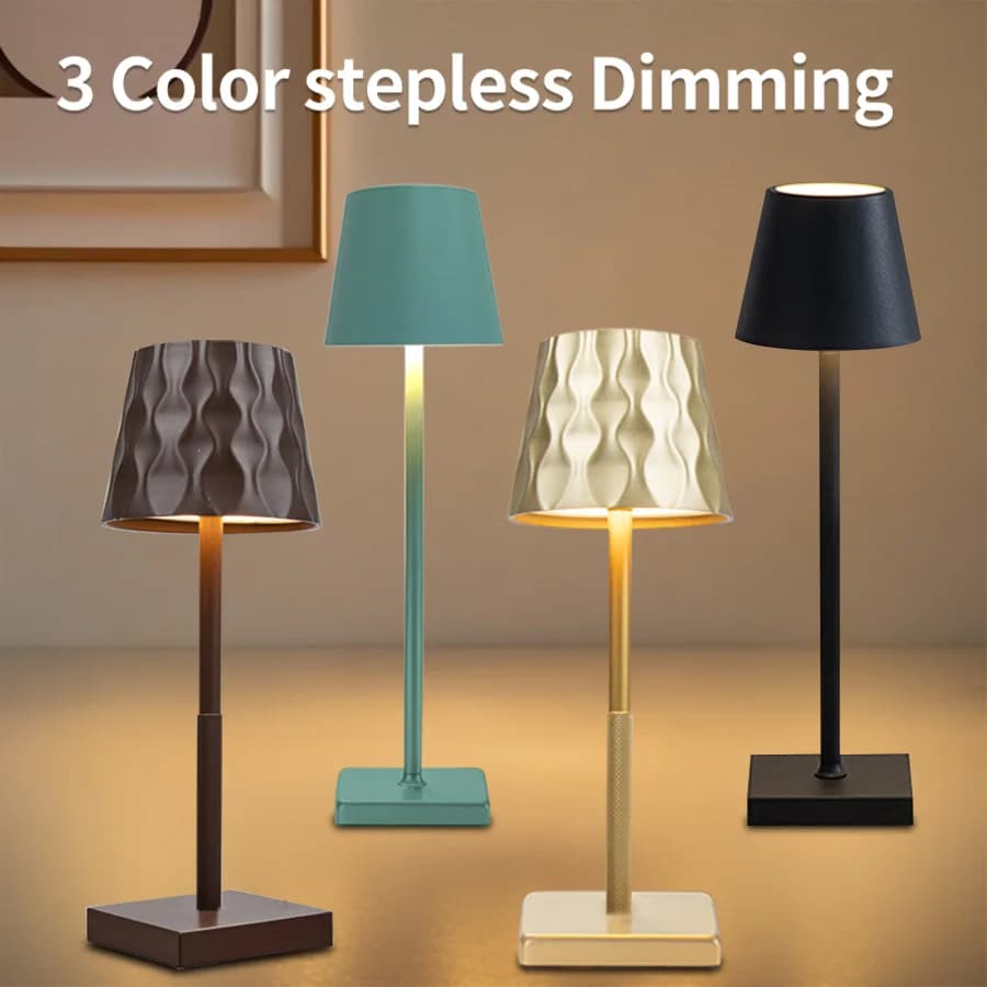2025 Nuova lampada da scrivania a LED ricaricabile Touch Control Lampada da tavolo dimmerabile a 3 colori per camera da letto Soggiorno Bar Decorazione luce ambientale