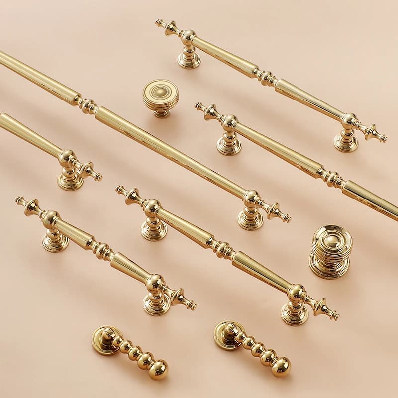 Maniglie in ottone massiccio di lusso in oro brillante per armadi e cassetti Maniglie di modellazione squisite per mobili Accessori utili per la casa