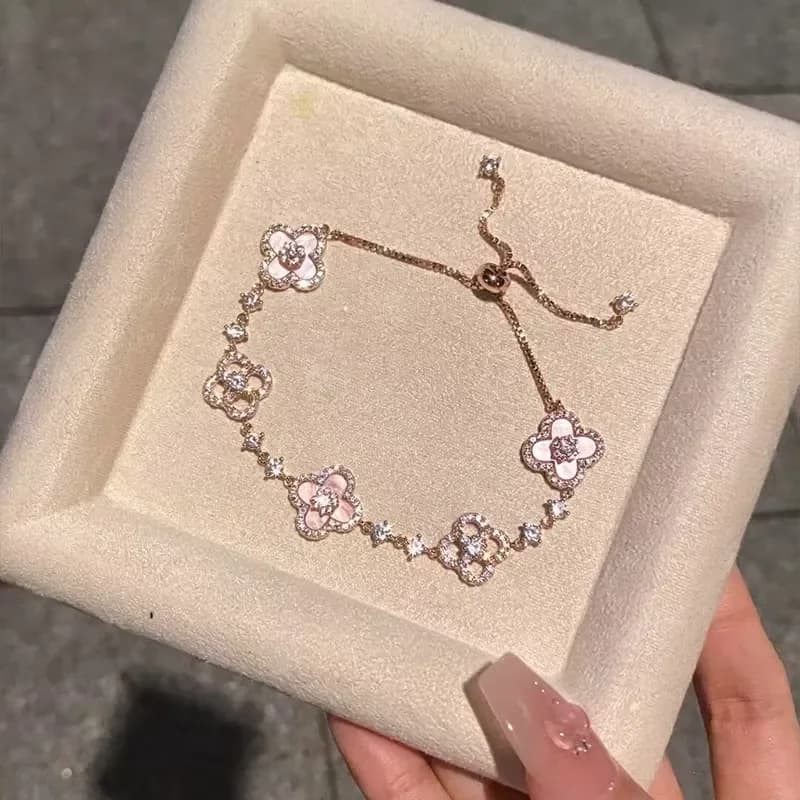 New Fashion Shell Stone Crystal Pink Flower Bracelet for Women Personalized Stainless Steel Cuff Bracelet Jewelry Accessories