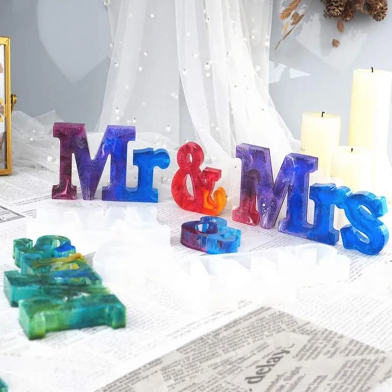 Stampi in Silicone MR & MRS Modelli 2026, Stampo in Resina Epossidica per Decorazioni Fai-da-Te da Scrivania/Camera/Tavolo