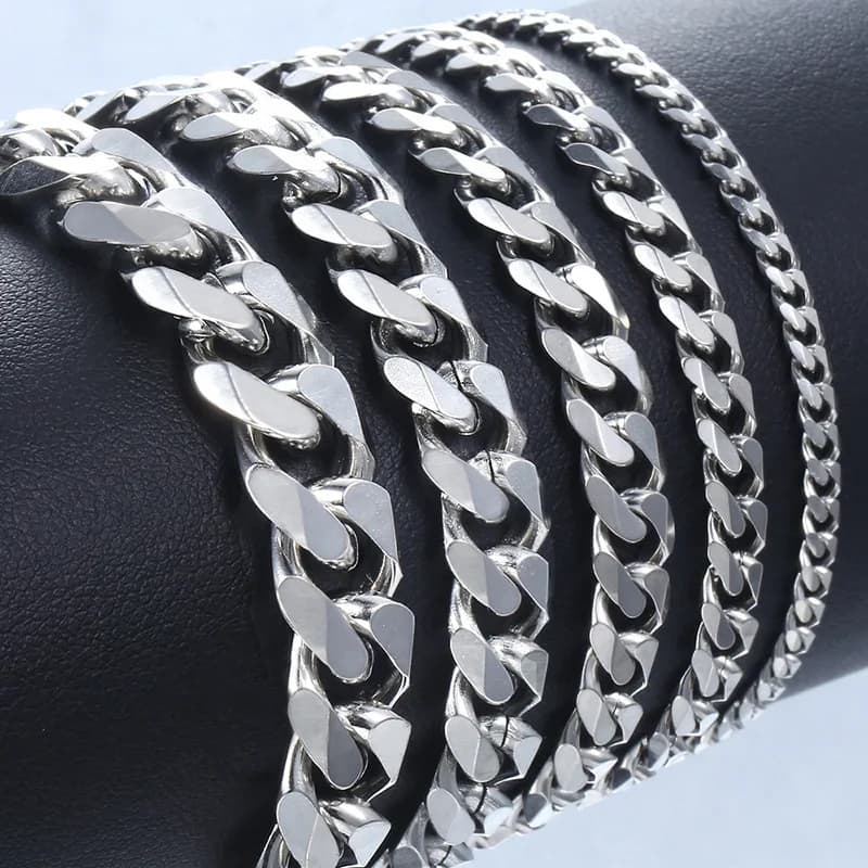 Nuovo Bracciale Trendy a Catena Cubana per Uomo, Classico Bracciale in Acciaio Inossidabile con Catena di Larghezza 3/5/7/9mm, Gioiello Regalo per Uomini e Donne