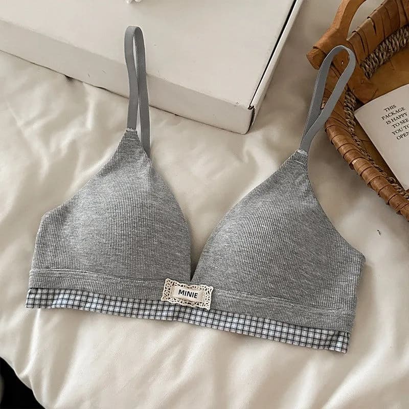 Reggiseno invisibile senza cuciture per giovani donne, a coppa triangolare, push-up, sottile, per seno piccolo, con supporto laterale, anti-cedimento, per uso quotidiano.