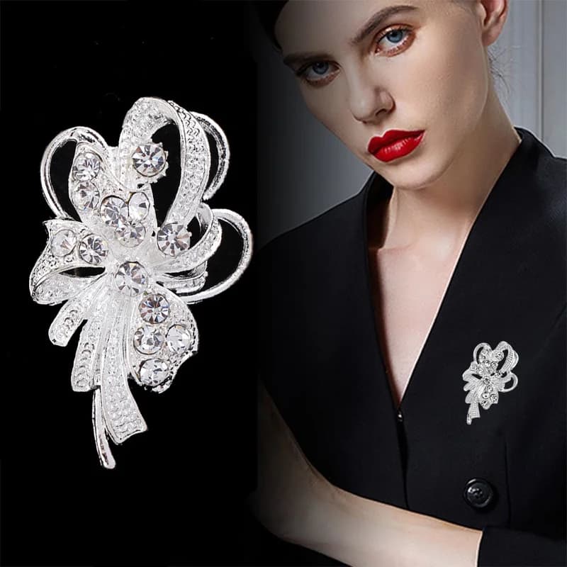 Rhinestone Brooch Pin Scarf Ring Scarf Buckle Wedding Brooch Temperament Women Crystal Rhinestone Bouquet Corsage Pin