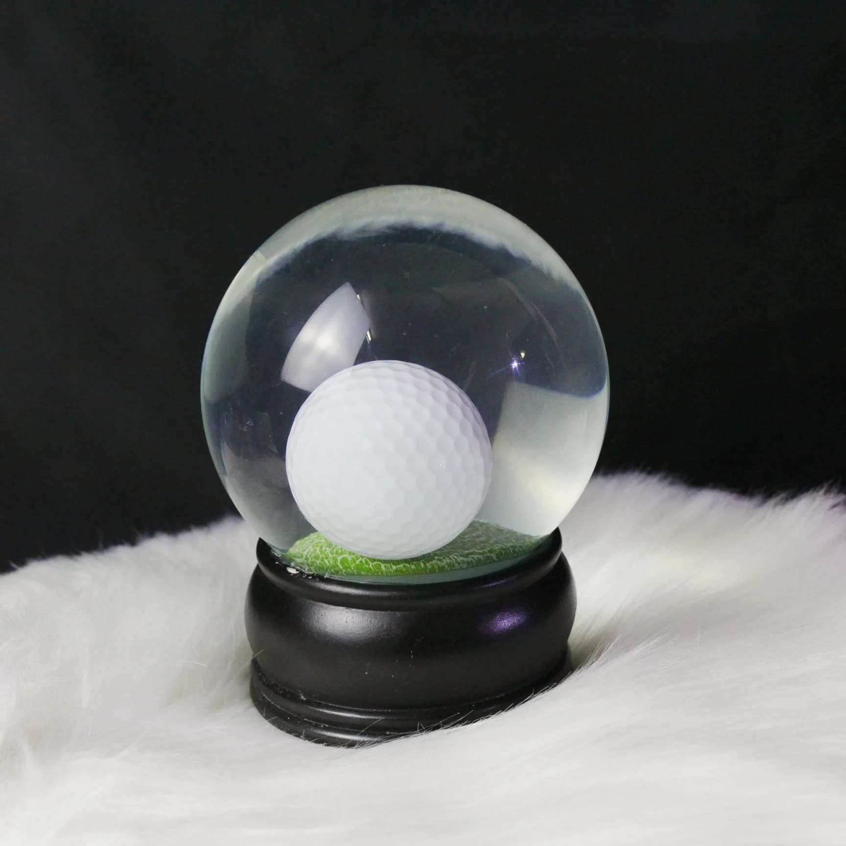 Nuovi prodotti transfrontalieri Palla di cristallo da golf Artigianato in resina Ornamenti per la casa Regali aziendali