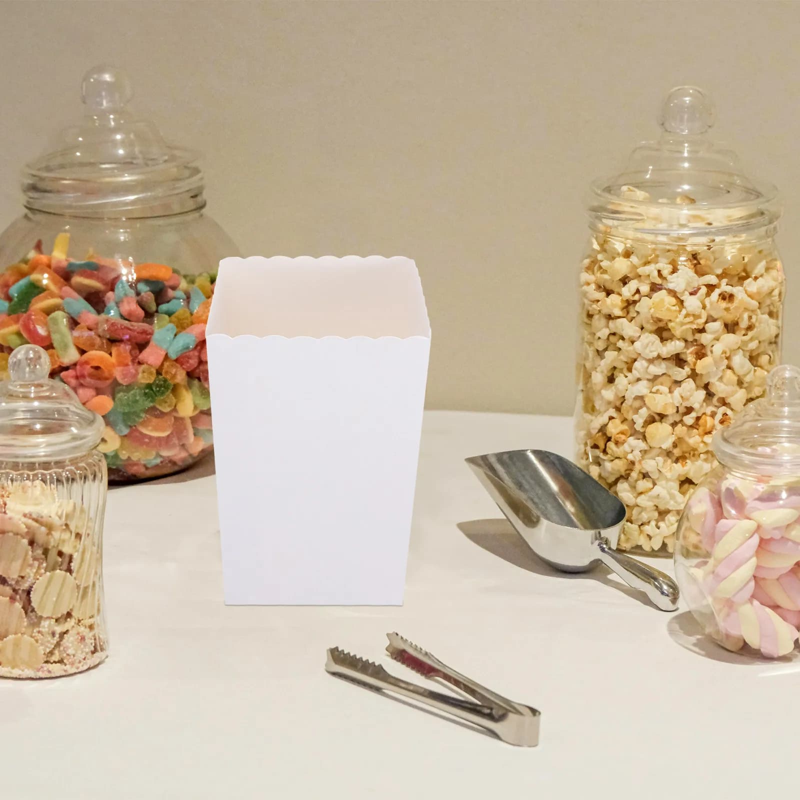 50Pcs Party Disposable Popcorn Boxes Black White Paper Snack Boxes Food Containers for Fries Chicken Events Giant Popcorn Box