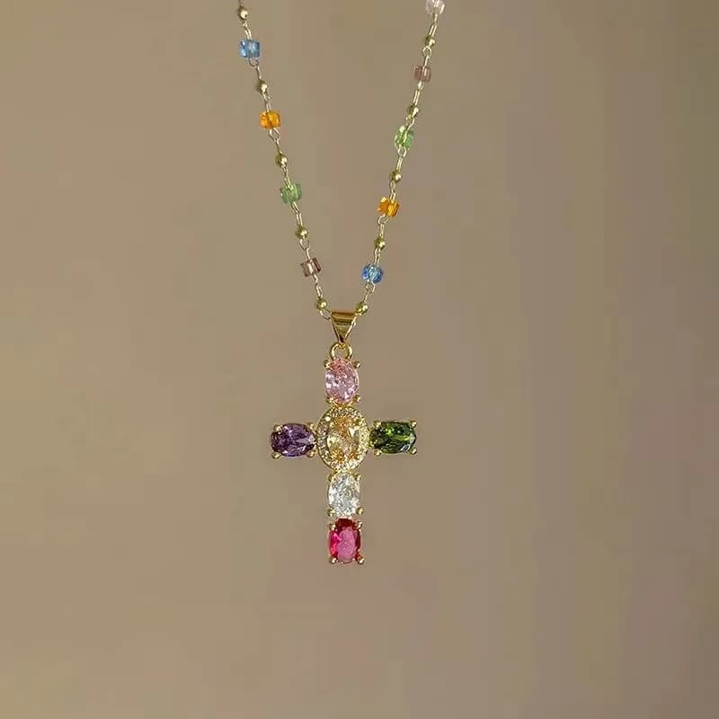 Collana con ciondolo a croce in zirconi colorati alla moda per donna, in acciaio inossidabile color argento, gioielli religiosi.