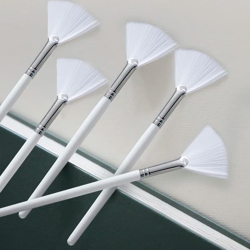 Set of do-it-your face mask brushes, soft brush for drooping, make-up tools, including soft fan, facial brush, acid drooling brush