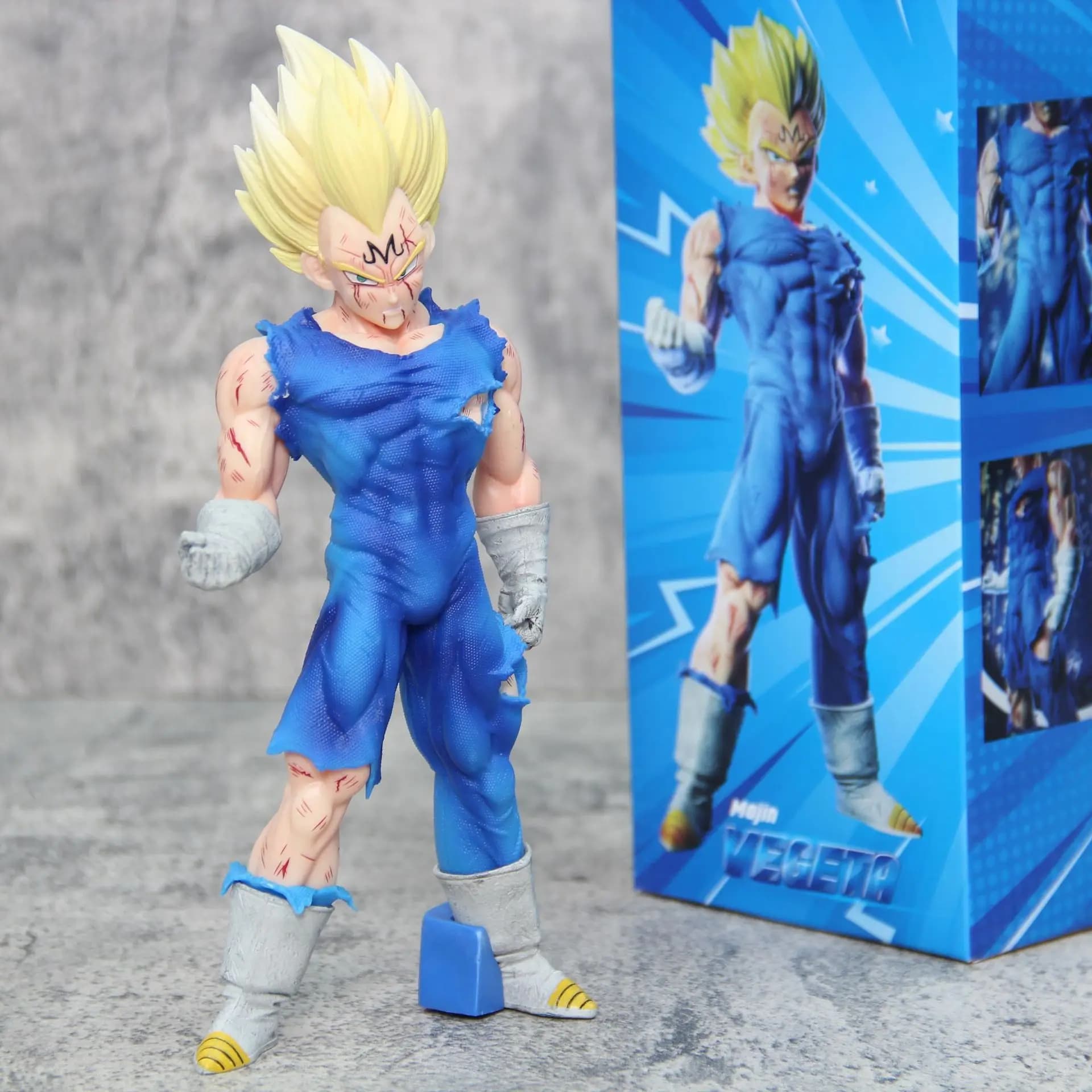 Dragon Ball Z Super Saiyan Prince Vegeta: Statuetta con Accessorio, Modelli in Posa Magica, Ornamenti Anime