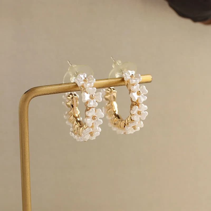 1 Pair Fashion Camellia Flower Petal Dangle Earrings for Women Luxury Designer Removable Tassel Earrings Temperament Jewelry Gift