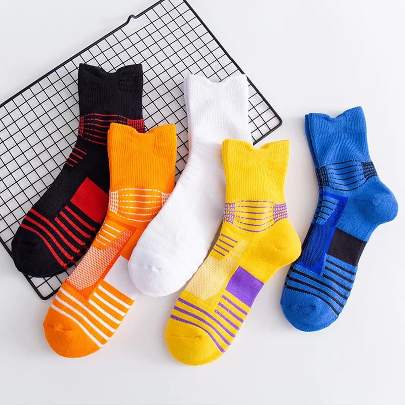Basketball Sports Socks with Sponge Bottom, Mayer Thickness, Urti Absorption, Anti- friction, Custom Logo, for Men and Women