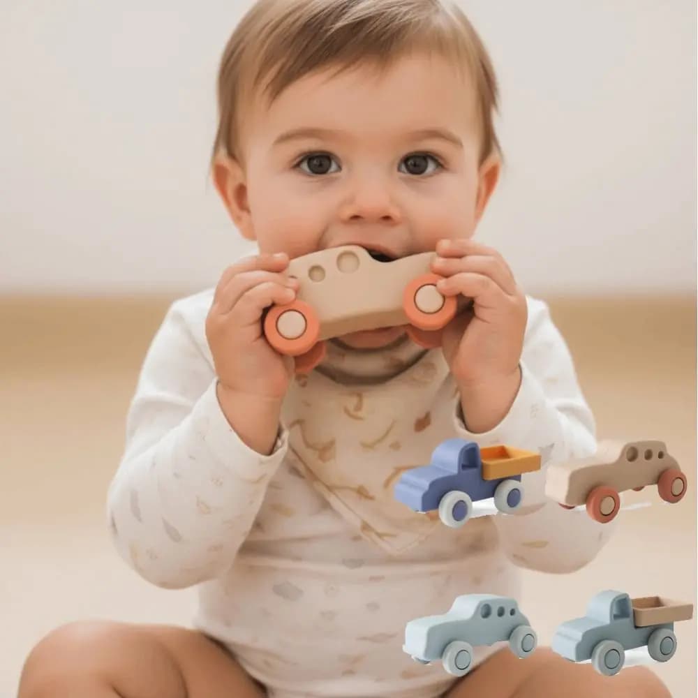 Coordinazione occhio-mano Massaggiagengive in silicone Massaggiagengive per uso alimentare BPA Free Dentizione Auto Cartoon Silicone Car Neonati
