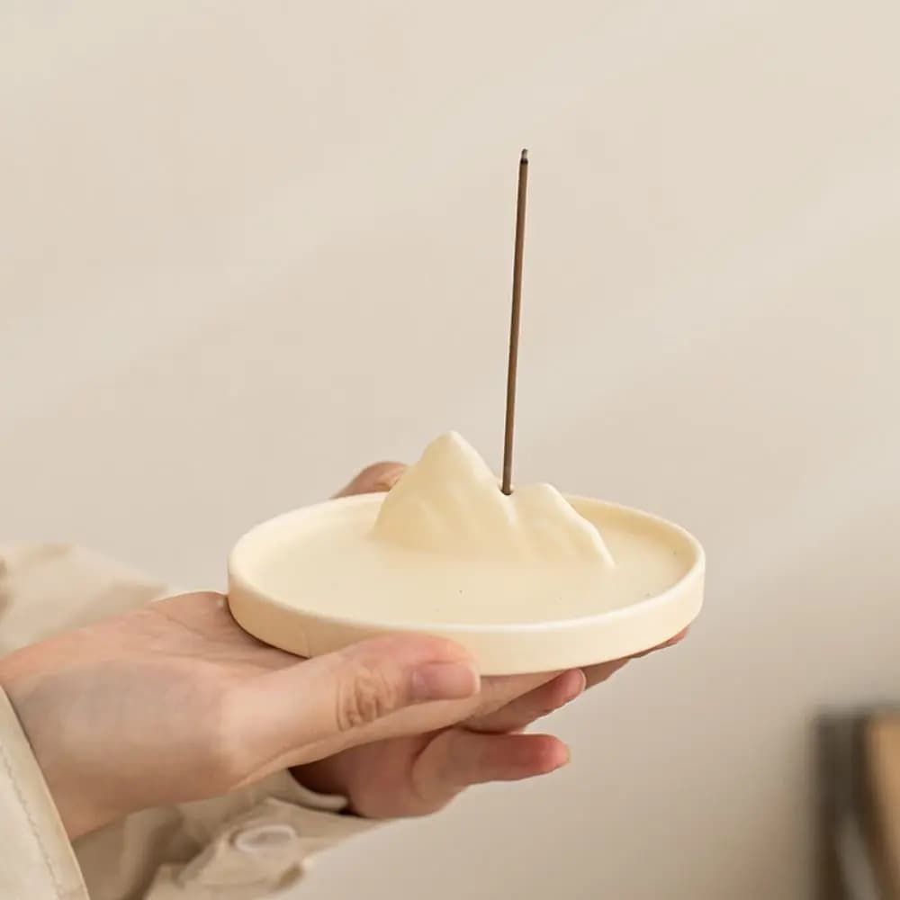 Bruciatore di incenso in ceramica antiscivolo, superficie liscia e rotonda, supporto per bastoncini di incenso, vassoio per bruciare incenso con fondo piatto, durevole, per uso in ufficio