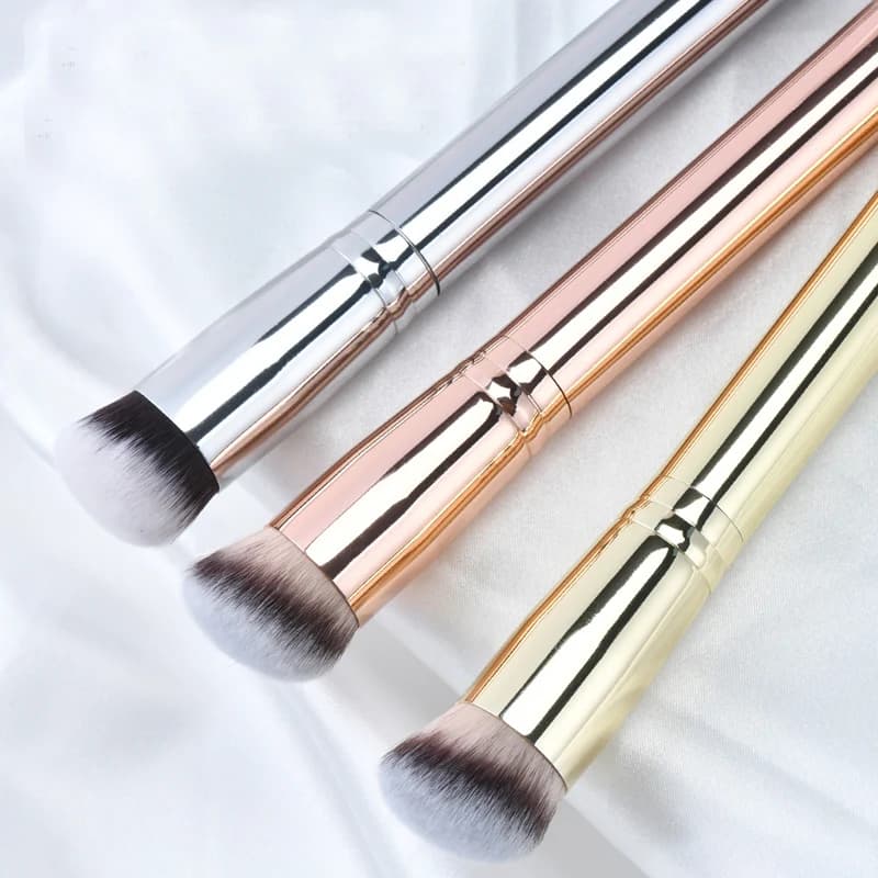 Single Metal Makeup Brush Foundation Concealer Brush for Women Professional Grade Precision Applicator