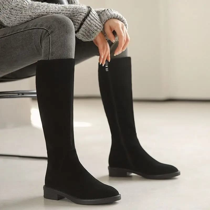 26 New‑style Women's Long Boots, Zipper‑Up Warm Suede Knee‑High Women's Shoes, Comfortable and Elegant