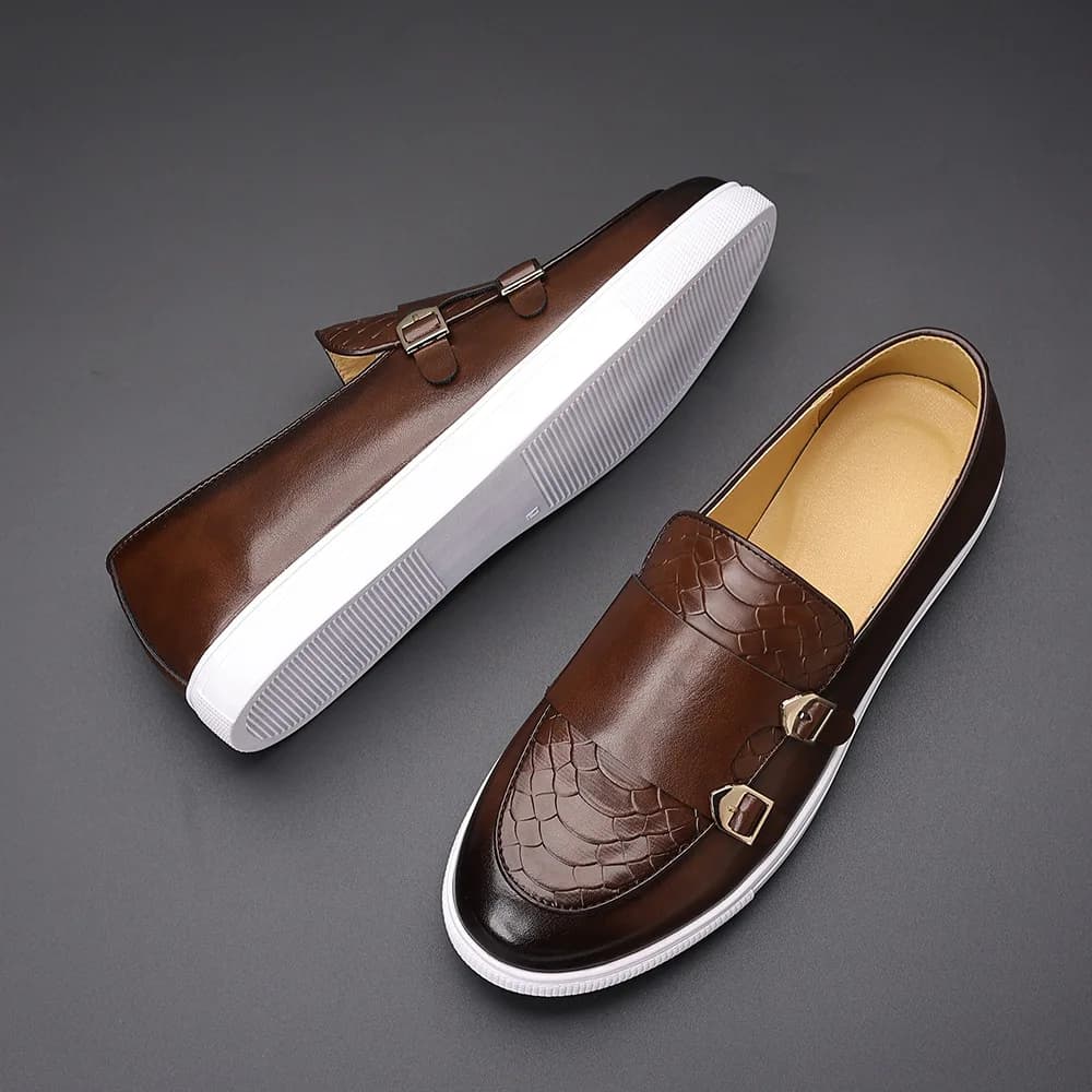 Mocassini in Pelle da Uomo 2026 Taglie Forti, Stile Britannico, Suola Bianca, Comodi e Resistenti, Scarpe Casual Business Sneakers Uomo