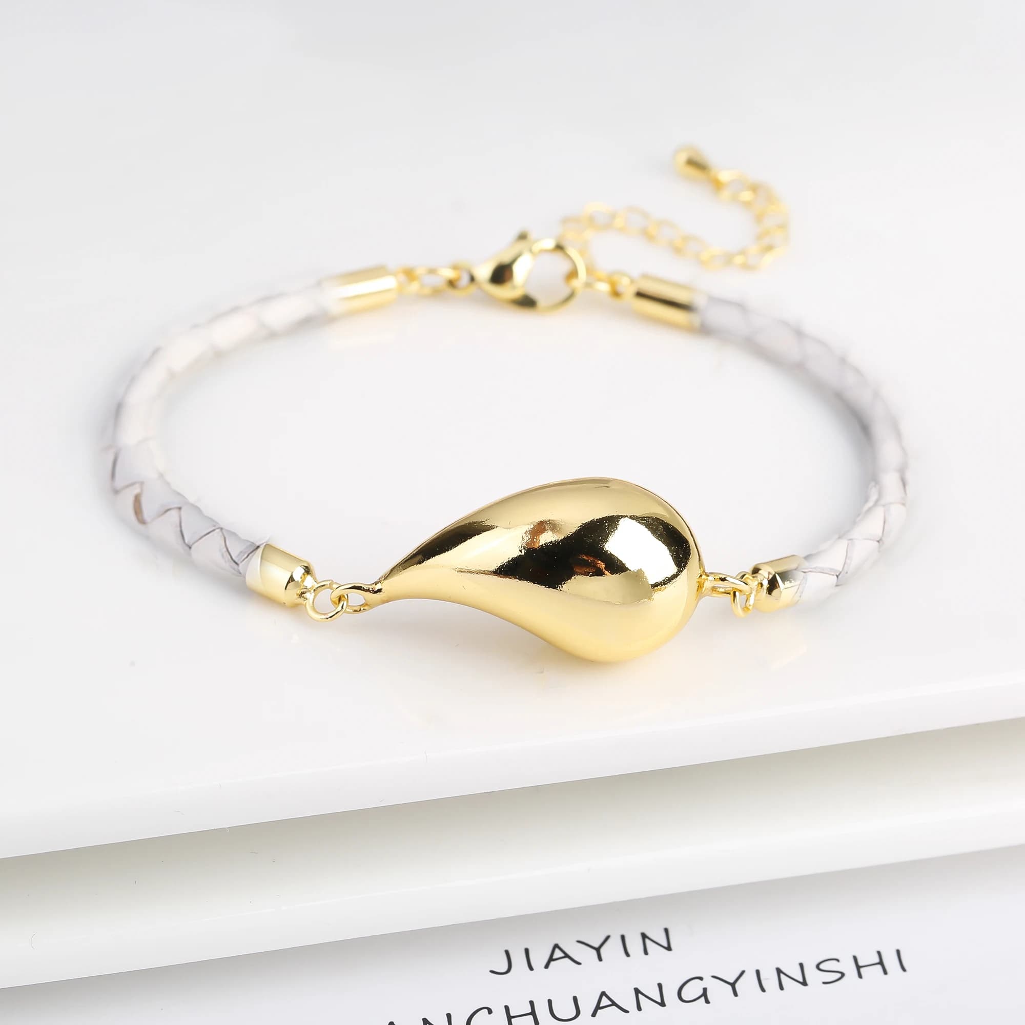 6 gocce d'acqua Teardrops bracciali intrecciati in pelle Classic virgola Ladies Charms gioielli compleanno anniversario regali per feste all'ingrosso