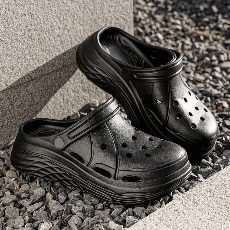 Men's Outdoor Fashionable Simple Design Clog Shoes Suitable for Home Beach Casual Comfortable Sandals