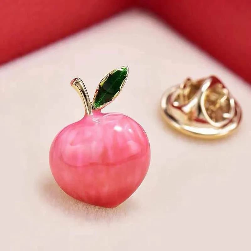 Spilla a forma di pesca in rame, alla moda, a forma di frutto, per abbigliamento femminile, decorazione per colletti, sciarpe, regalo per la Festa della Mamma
