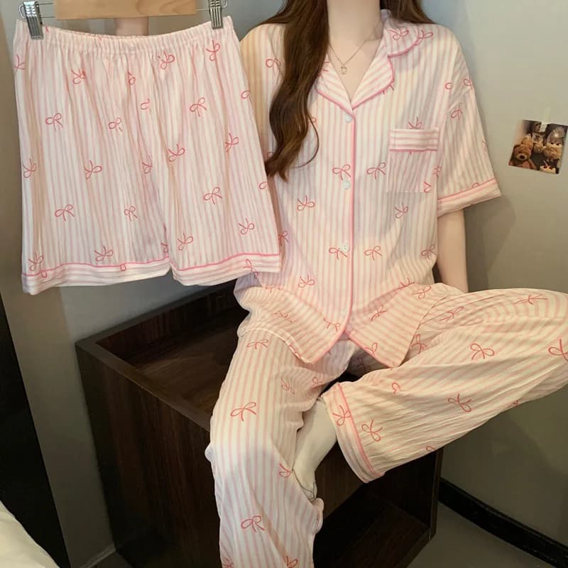 Pigiama Estivo in Stile Coreano per Donne, Nuovo Design a Righe Rosa con Fiocco, Tessuto Stropicciato, Set Tre Pezzi con Cardigan a Maniche Corte