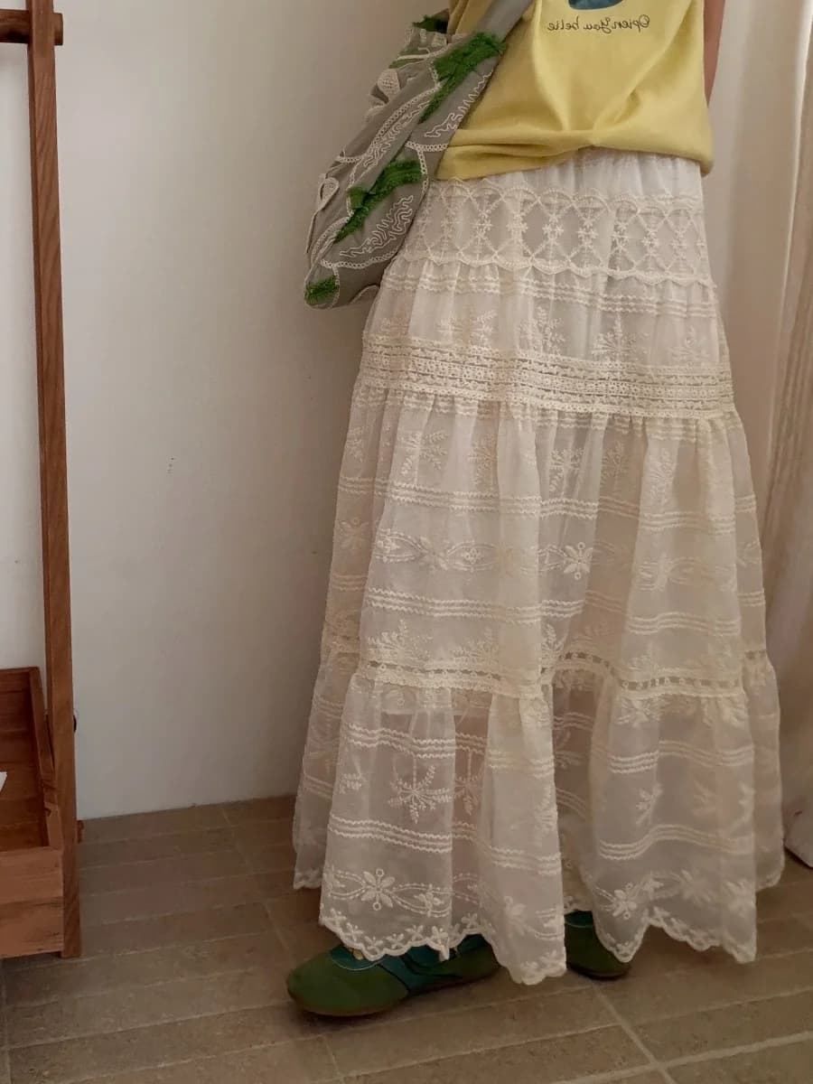 Abito lungo da donna in tulle con pizzo e ricami, stile dolce e delicato, collezione Primavera 2026, nuovo modello a vita morbida, di marca cinese.