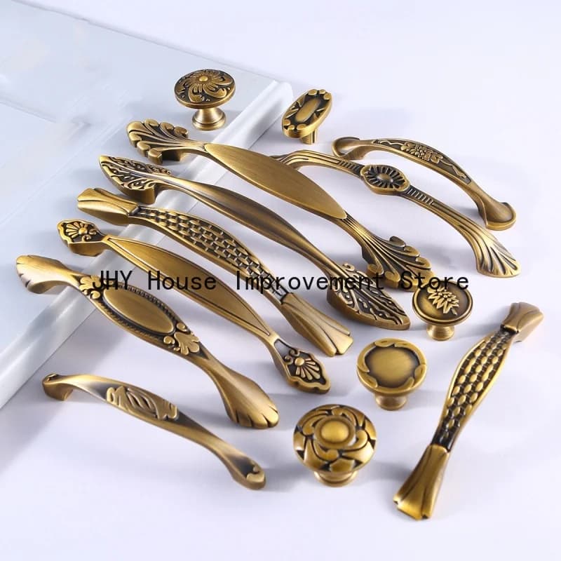 Manopole da cucina per armadietti antichi Maniglie per mobili per cassetti Maniglie per cassetti per armadietti in ottone massiccio con fiori in bronzo Hardware in stile nordico