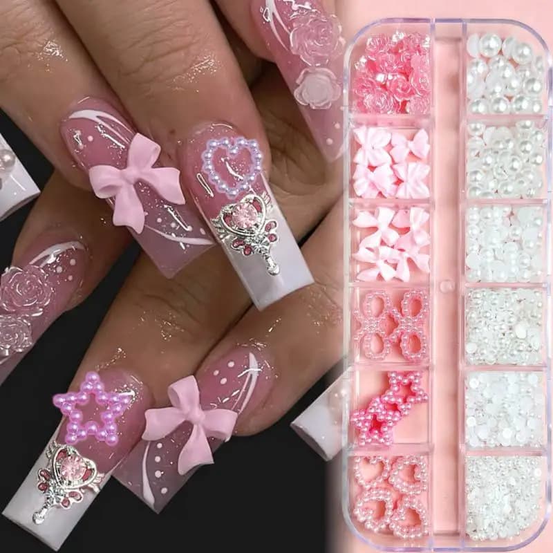 1 scatola di ciondoli per unghie in resina con perla simulata a forma di cuore, stella, fiocco in tinta unita, fiori, mini decorazioni per unghie con retro piatto per fai da te
