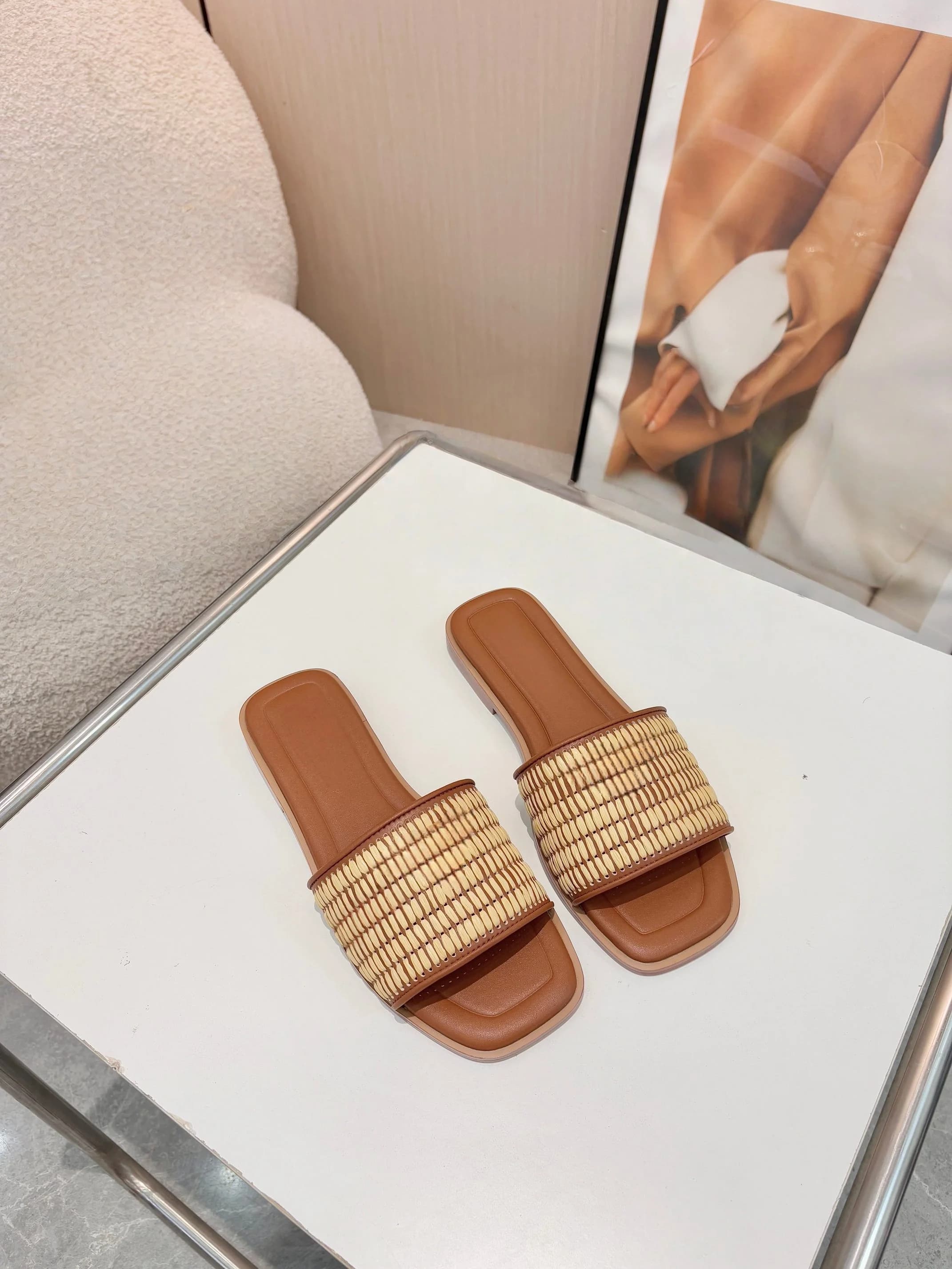 Women's Summer Straw Sandals Stylish and Versatile Flat Sandals Square Toe Summer Beach Outdoor Casual Flip-Flops Sandals Gifts