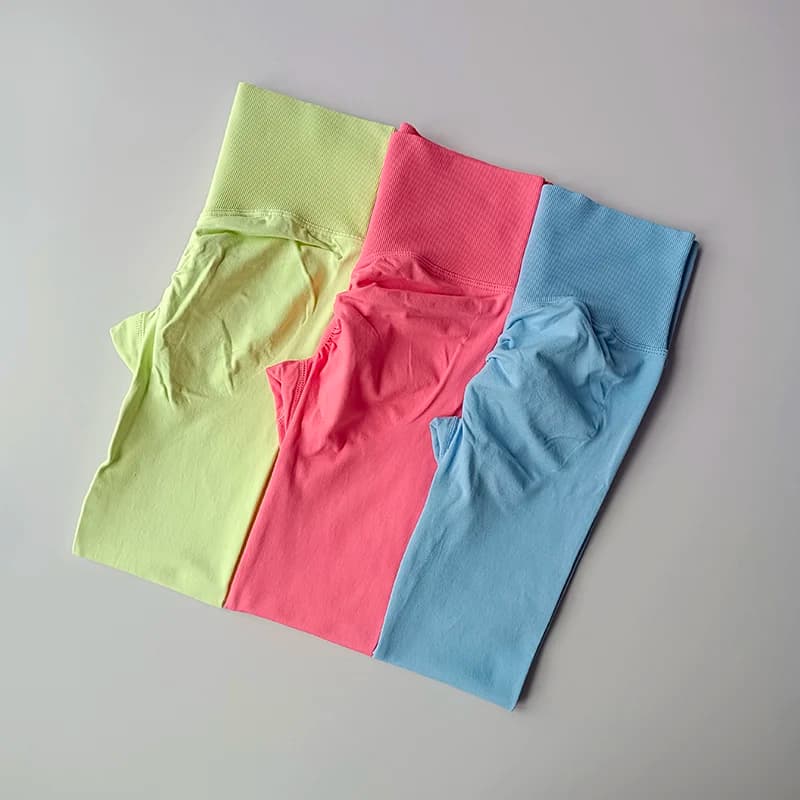 Leggings sportivi senza cuciture a vita alta da donna sollevamento dell'anca Push-Up Yoga Fitness abbigliamento da palestra collant pantaloni