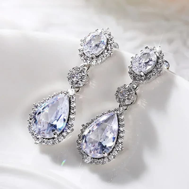 Nuovi orecchini da sposa color argento di lusso per la festa di fidanzamento di nozze Design innovativo Accessori da donna Gioielli brillanti CZ
