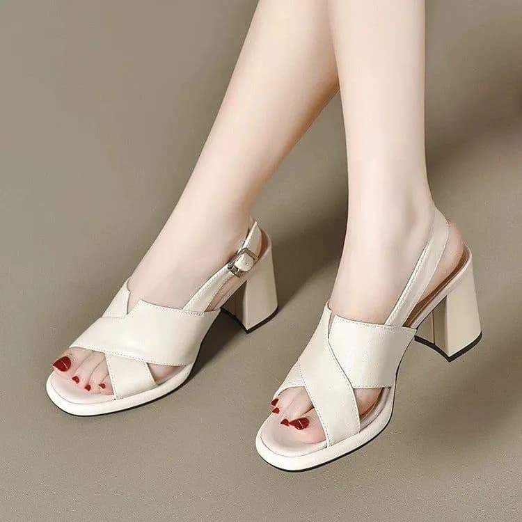 Sandali Fish Mouth 2026 Estivi Stile Europeo e Americano con Tacco Grosso e Cinturini Incrociati Scarpe Moda Donna
