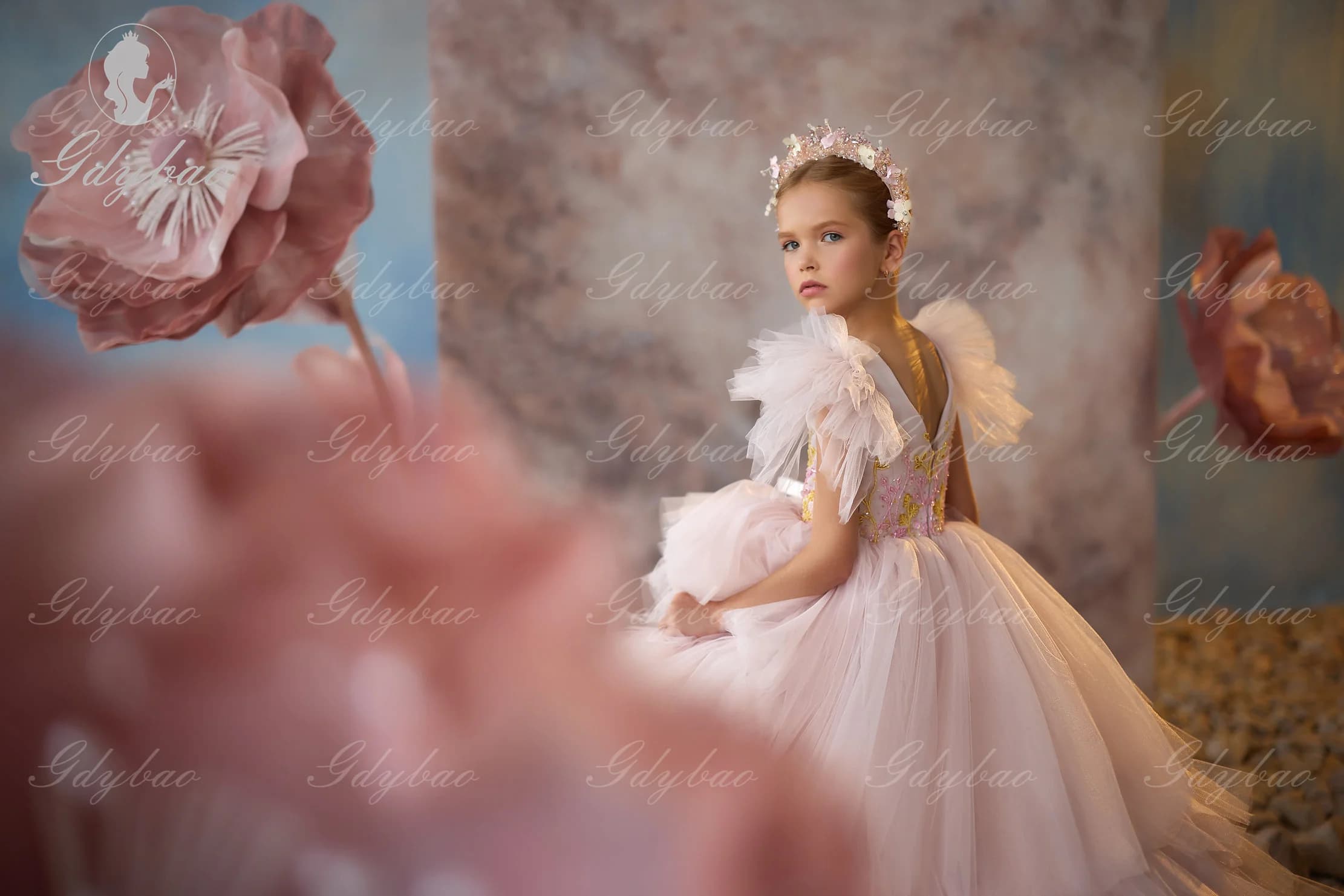Abito da ragazza di fiori personalizzato per matrimonio Abito da principessa per primo compleanno eucaristico in tulle rosa chiaro con applicazioni gonfie