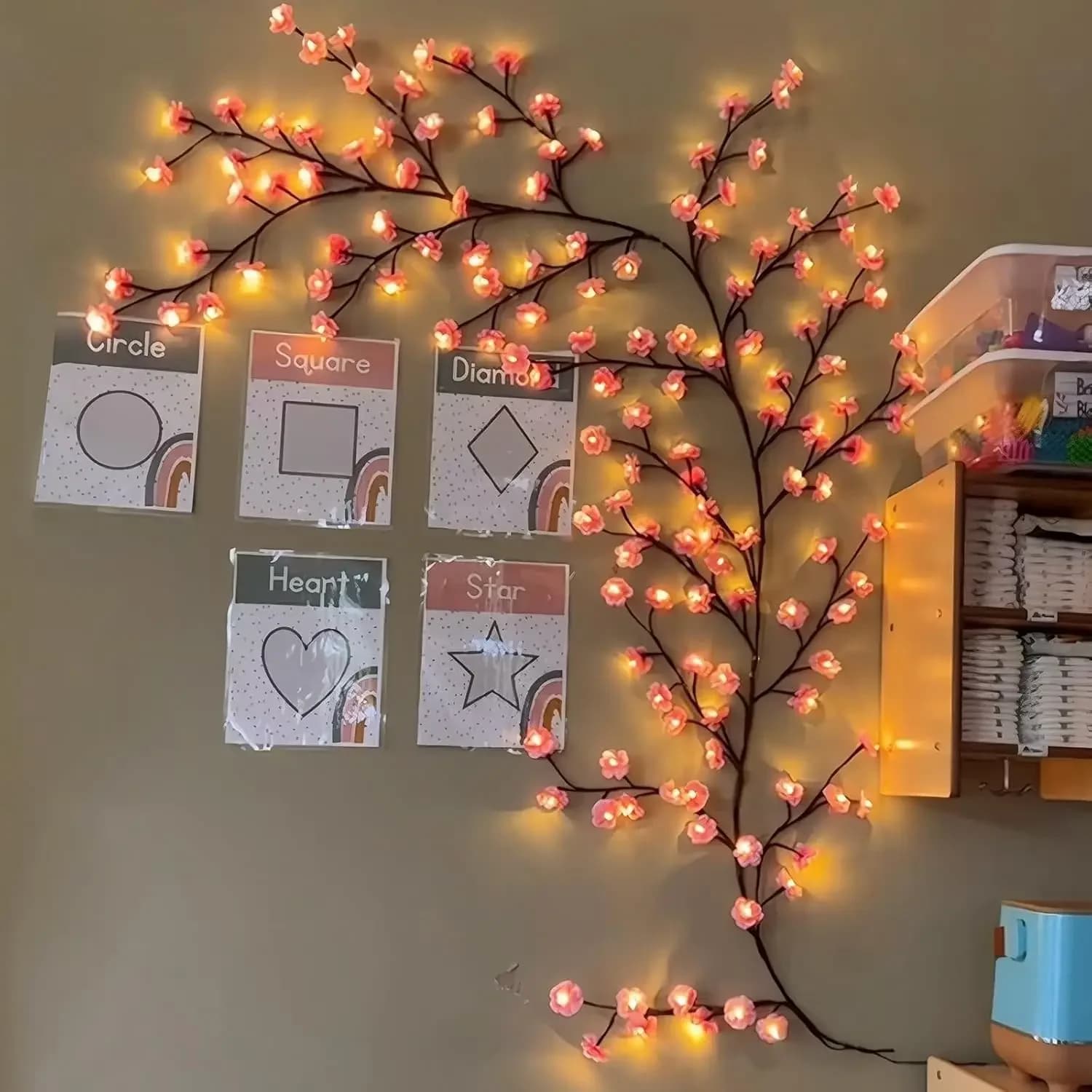 Fiore di ciliegio Salice Vino Ramoscello Decor Ghirlanda Natale Interno Porta da parete per la casa Luci a LED per rami di albero di ciliegio per decorazioni murali