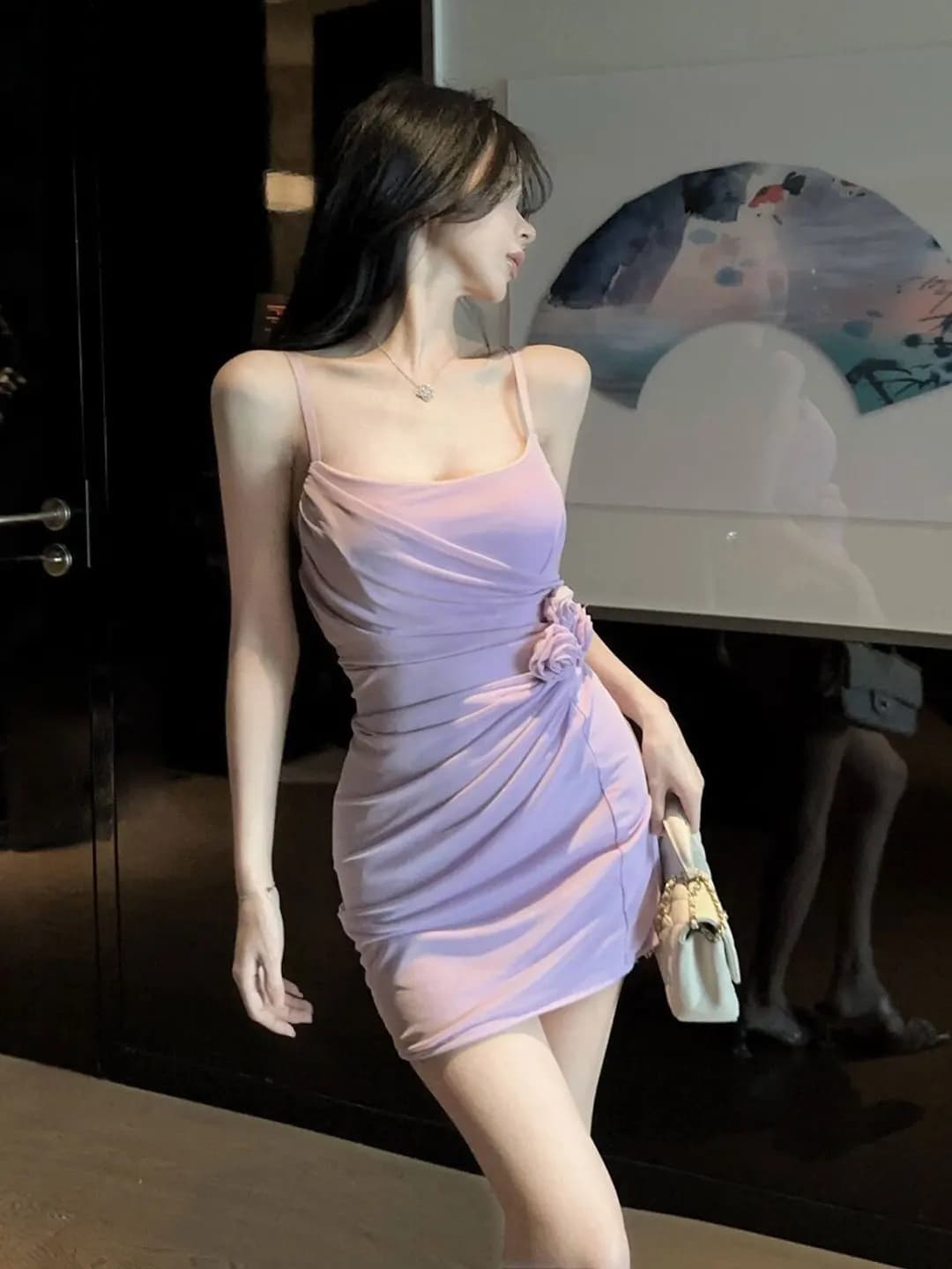 Abito Estivo Aderente Viola Unico, Gonna Corta Slim Fit, Vestito Sexy con Vita Alta e Decorazioni Floreali per Donne