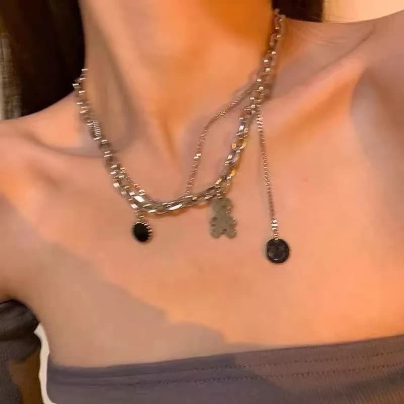 Custom Hip Hop Double Layer Bear Necklace for Women Fresh Sweet Luxury Minority Design Smiley Face Clavicle Pendant Neck Chain 2022 New Arrival
