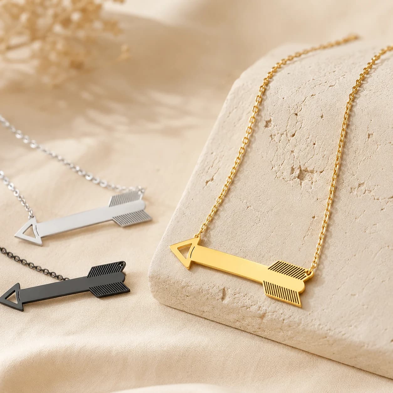 Custom Arrow Name Necklace Personalized Stainless Steel Engraved Initial Date Pendant Gift for Women