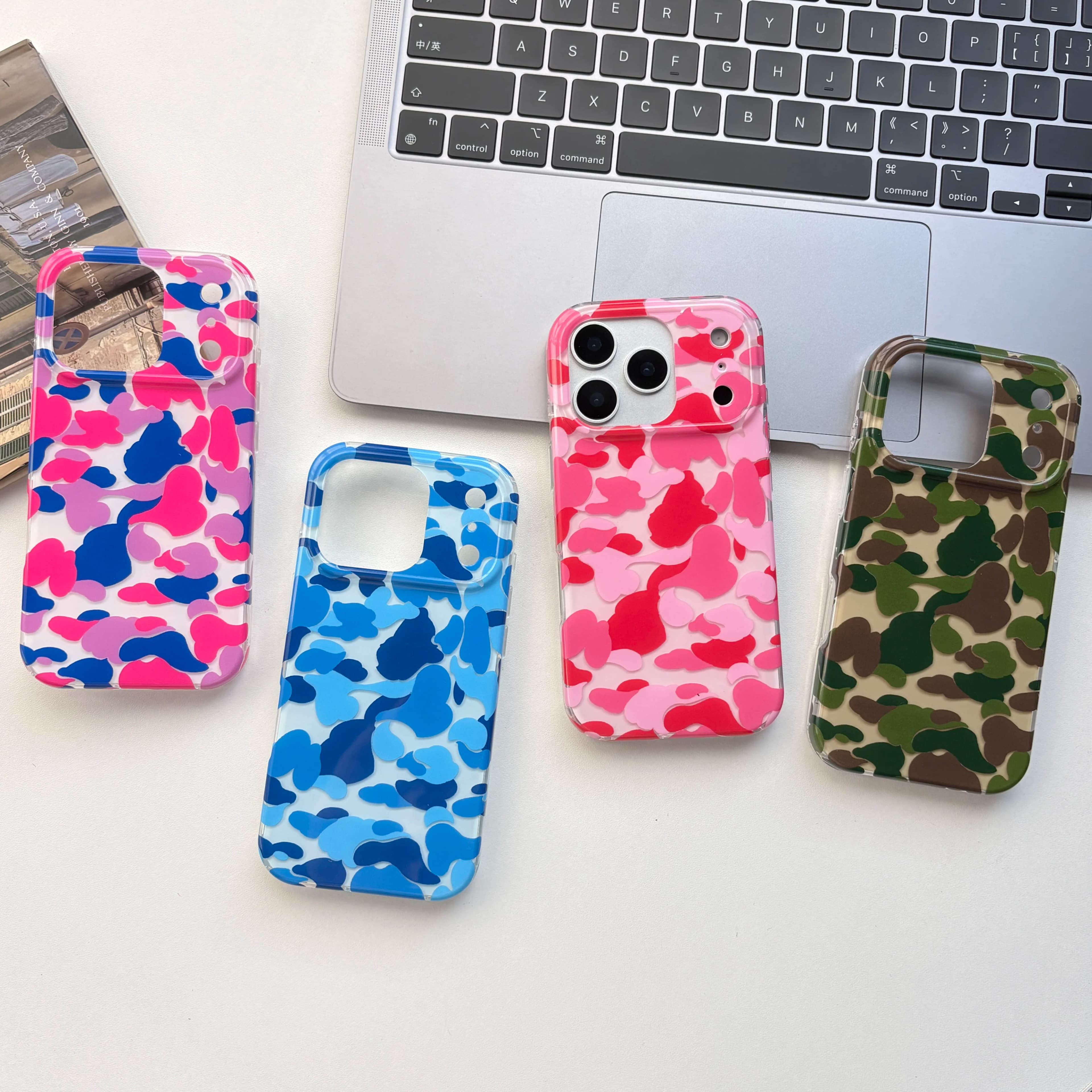 Custodia protettiva lucida per telefono con motivo mimetico luminoso a quattro colori alla moda adatta per iPhone 17 Pro 13 16 15 14 Pro Max