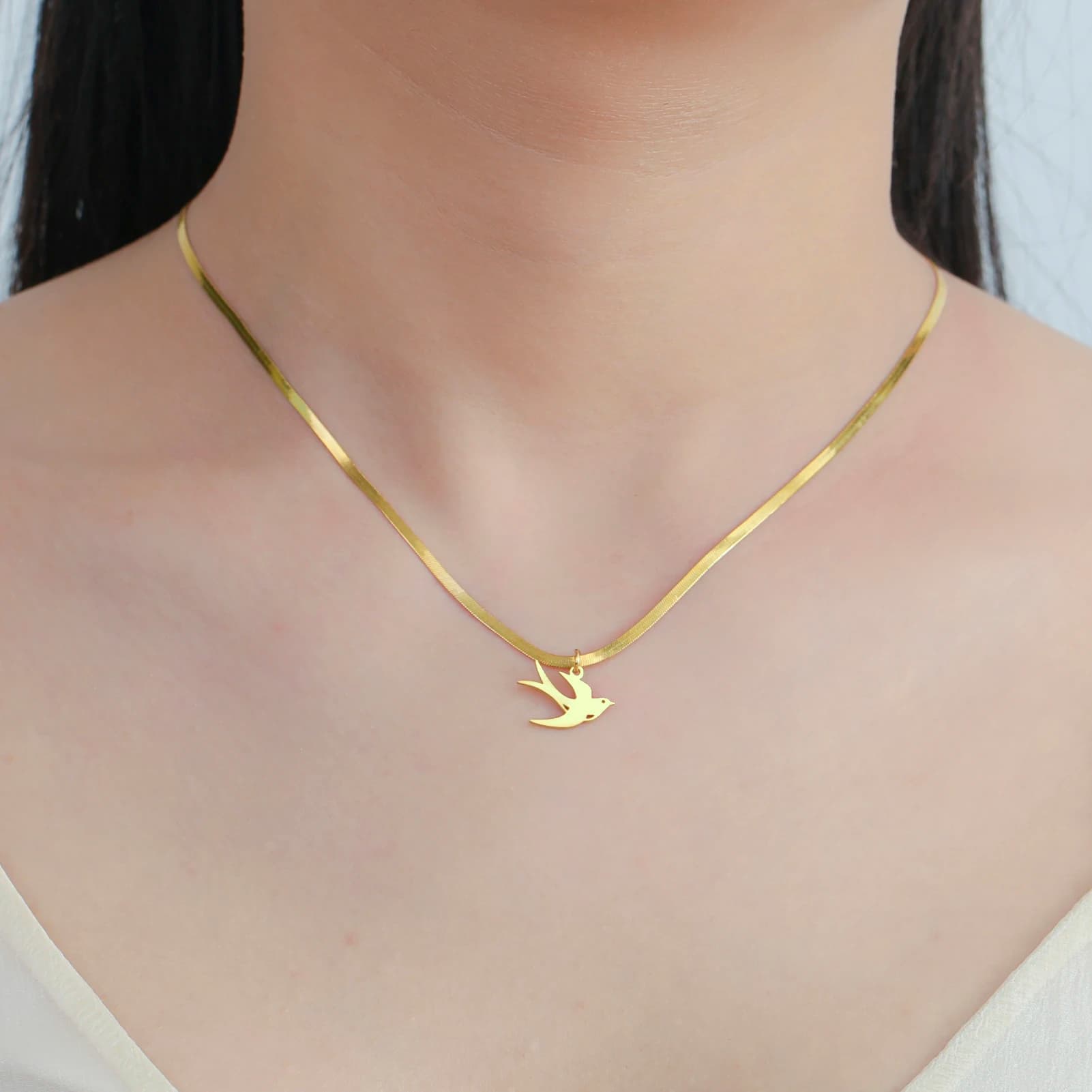 Unift Swallow Bird Necklace Stainless Steel Pendant Women Choker Snake Chain Fashion Trendy Animal Inspirational Jewelry Gift