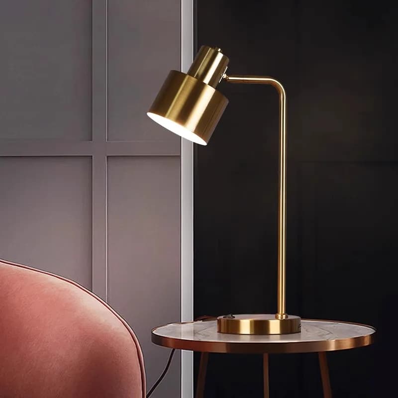 Lampada da scrivania in metallo per studio o camera da letto in stile americano, lampada da lettura nordica per soggiorno, hotel, ufficio, dormitorio, comodino, con protezione per gli occhi.