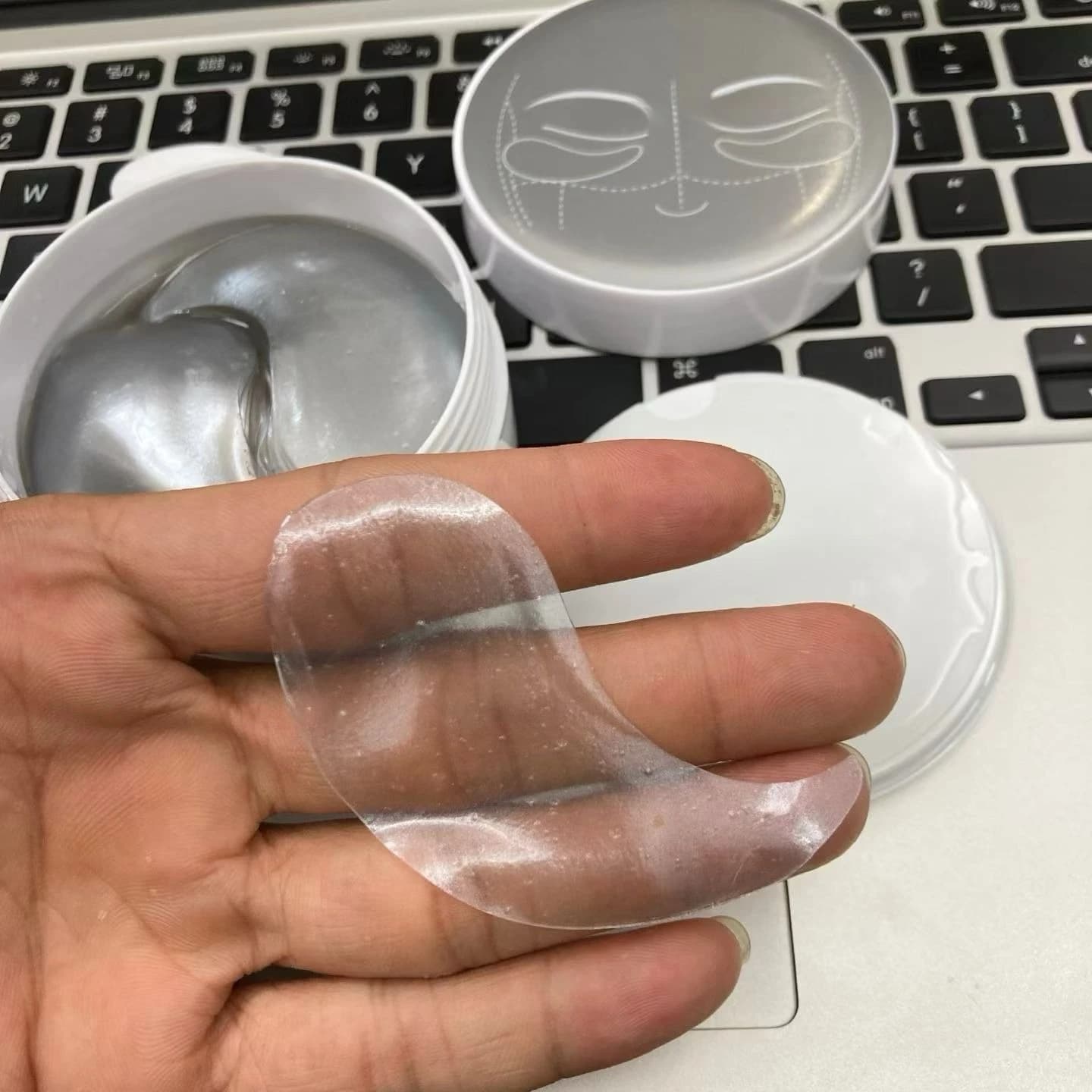 Maschera per occhi 2026 di ultima generazione 1,6g*60 pezzi